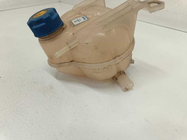 VASE D EXPANSION FIAT PUNTO/ GRANDE PUNTO ( 2 TUYAUX ) - Vue 2